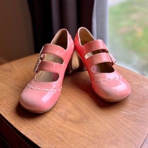 Vintage John Fluevog Womens Shoes - OPERETTA CAVALIERI DOUBLE STRAP MARY JANE